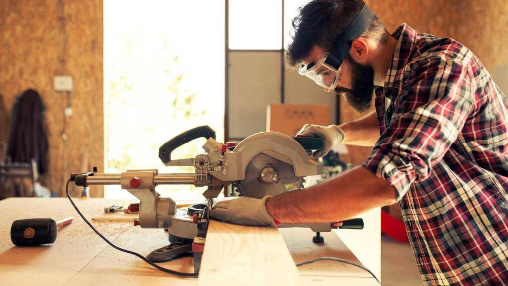 Licensed carpenter installing wood frame in a commercial building in Georgia
